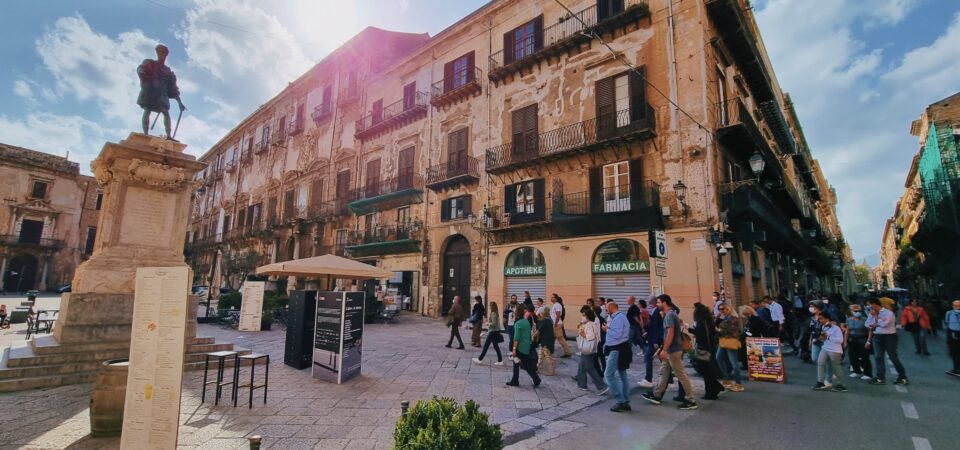 palermo curtigghiara piazza bologni persone